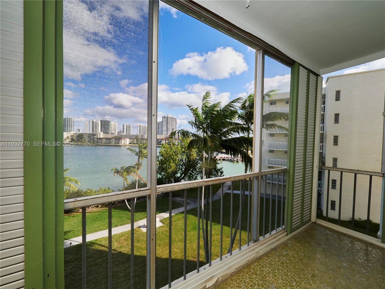 2861 Leonard Dr, Unit F412, Aventura, FL 33160 Photo