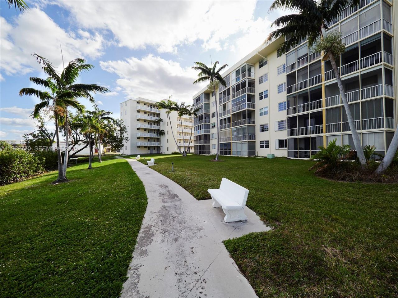 2861 Leonard Dr, Unit F412, Aventura, FL 33160 Photo
