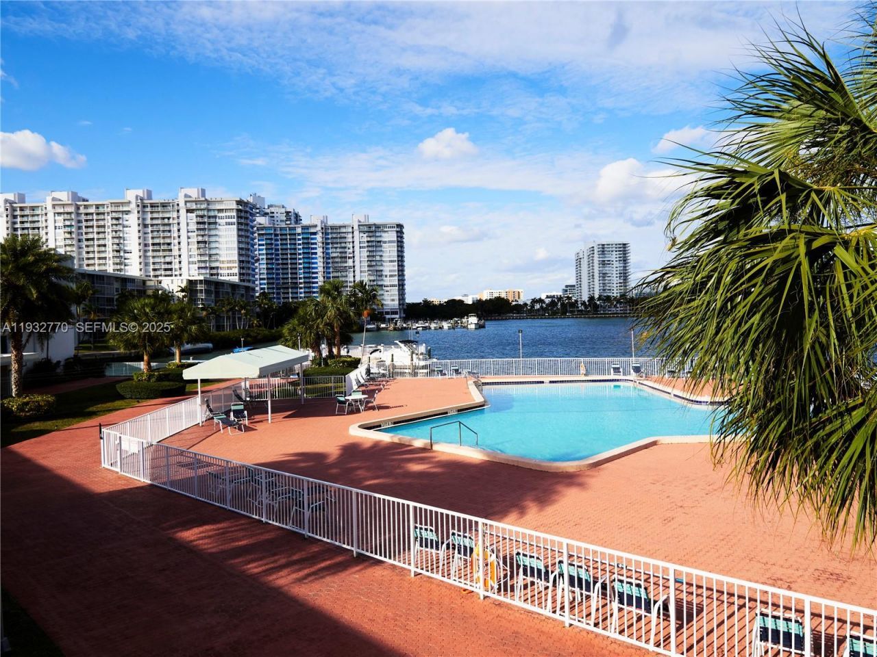 2861 Leonard Dr, Unit F412, Aventura, FL 33160 Photo