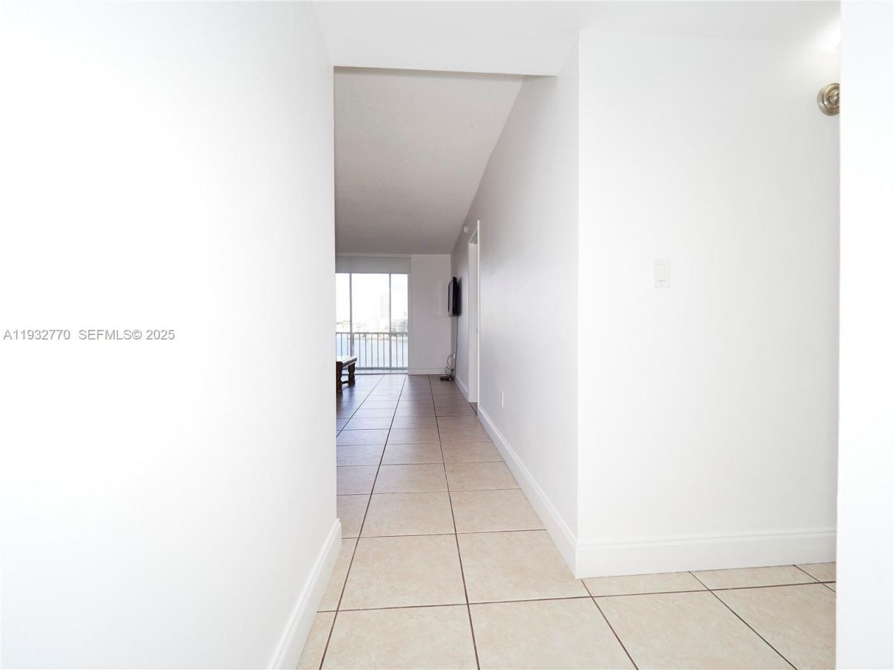 2861 Leonard Dr, Unit F412, Aventura, FL 33160 Photo