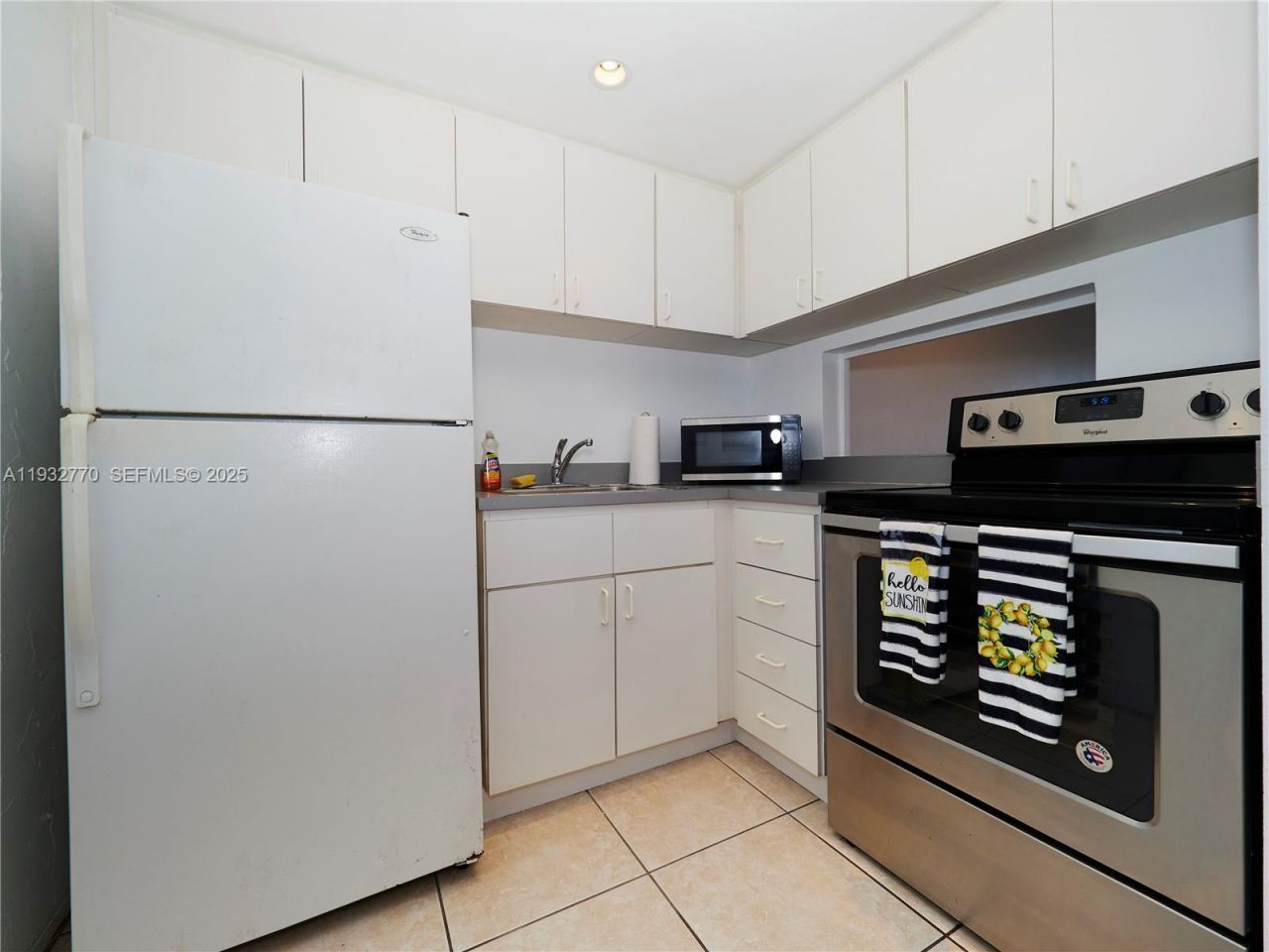 2861 Leonard Dr, Unit F412, Aventura, FL 33160 Photo