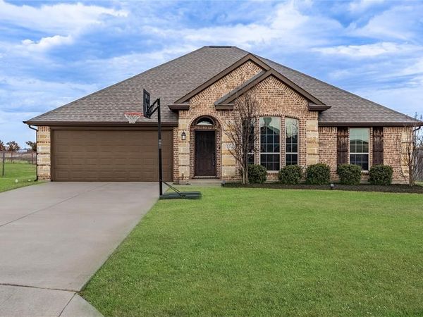 103 Pecos Street, Bells, TX 75414