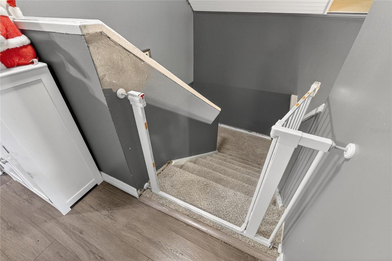 5601 Ashley Oaks Drive, Unit 6, Tampa, FL 33617 Photo