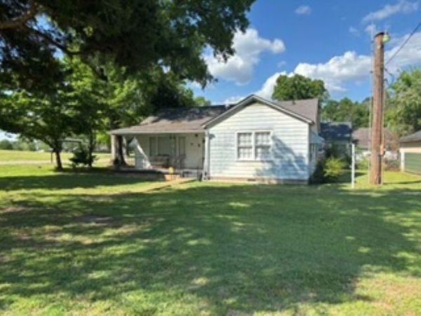 1206 8th St, Sheffield, AL 35660