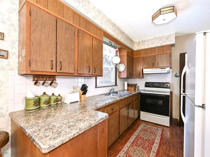 1830 B Street, Akron, OH 44312 Photo 8