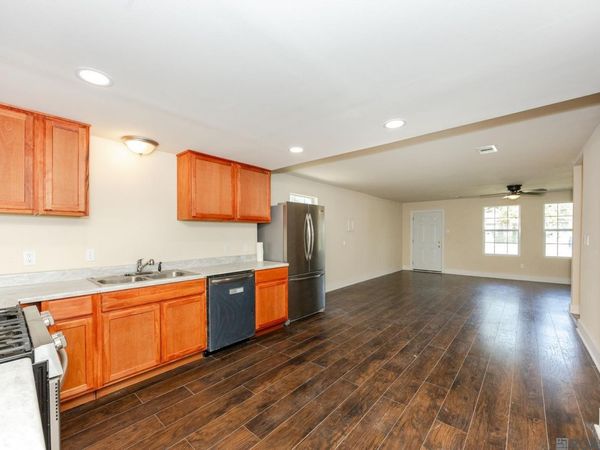 811 Avenue D, Port Allen, LA 70767