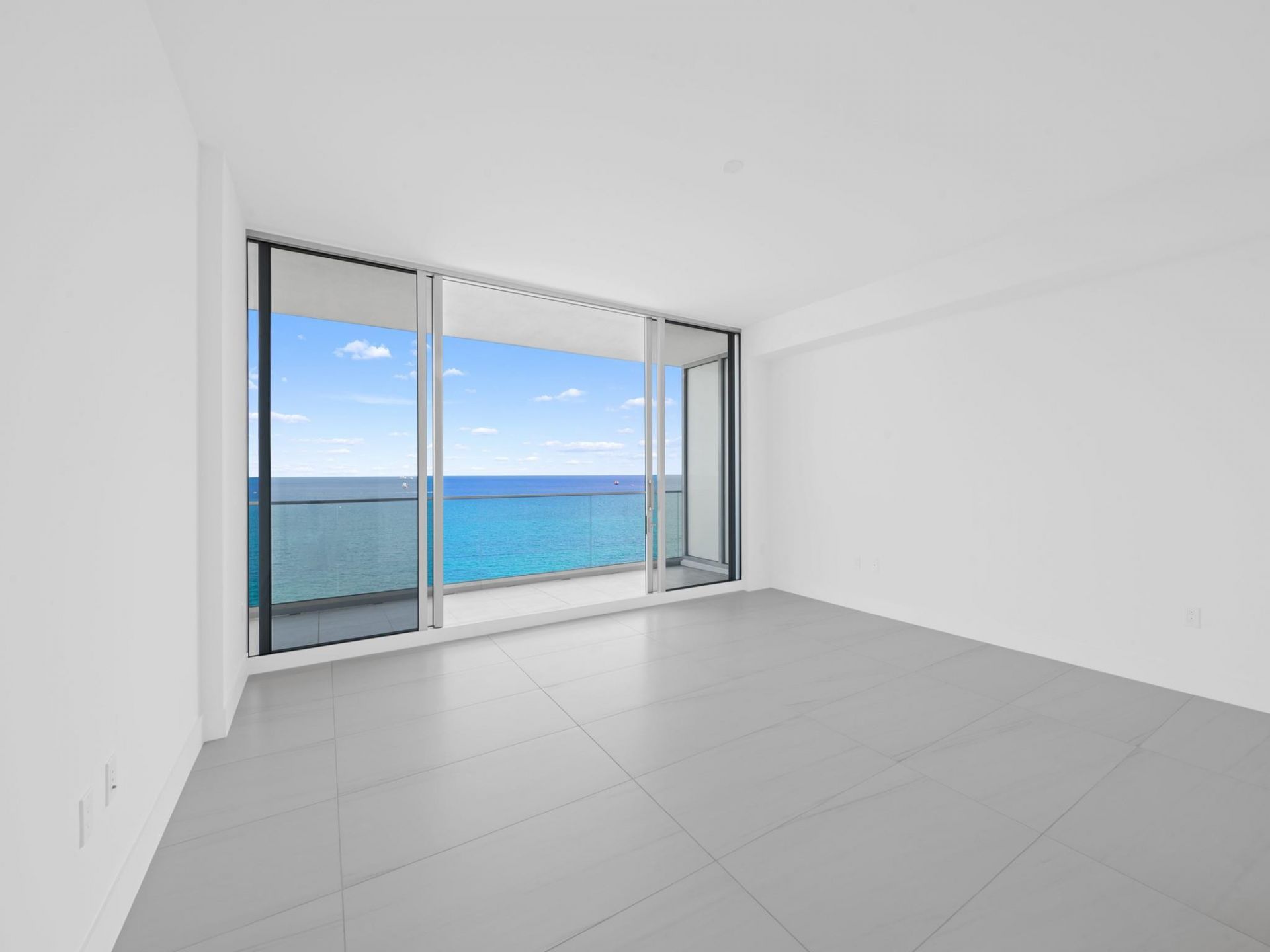 151 N Seabreeze Boulevard, Unit 1904-E, Fort Lauderdale, FL 33304 Photo