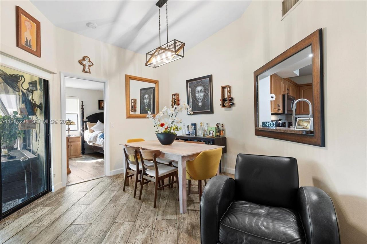 1042 Adams Ave, Unit 1042A, Homestead, FL 33034 Photo