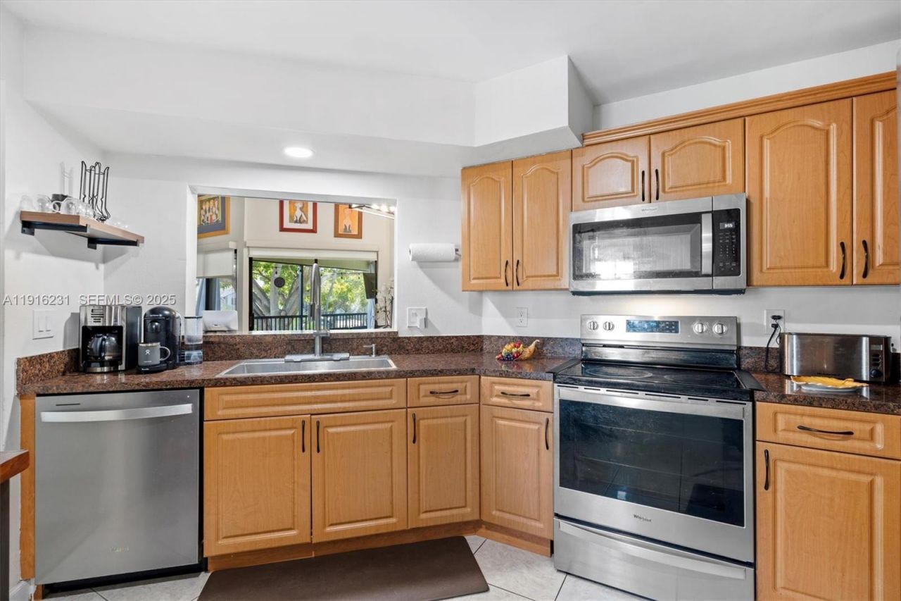 1042 Adams Ave, Unit 1042A, Homestead, FL 33034 Photo