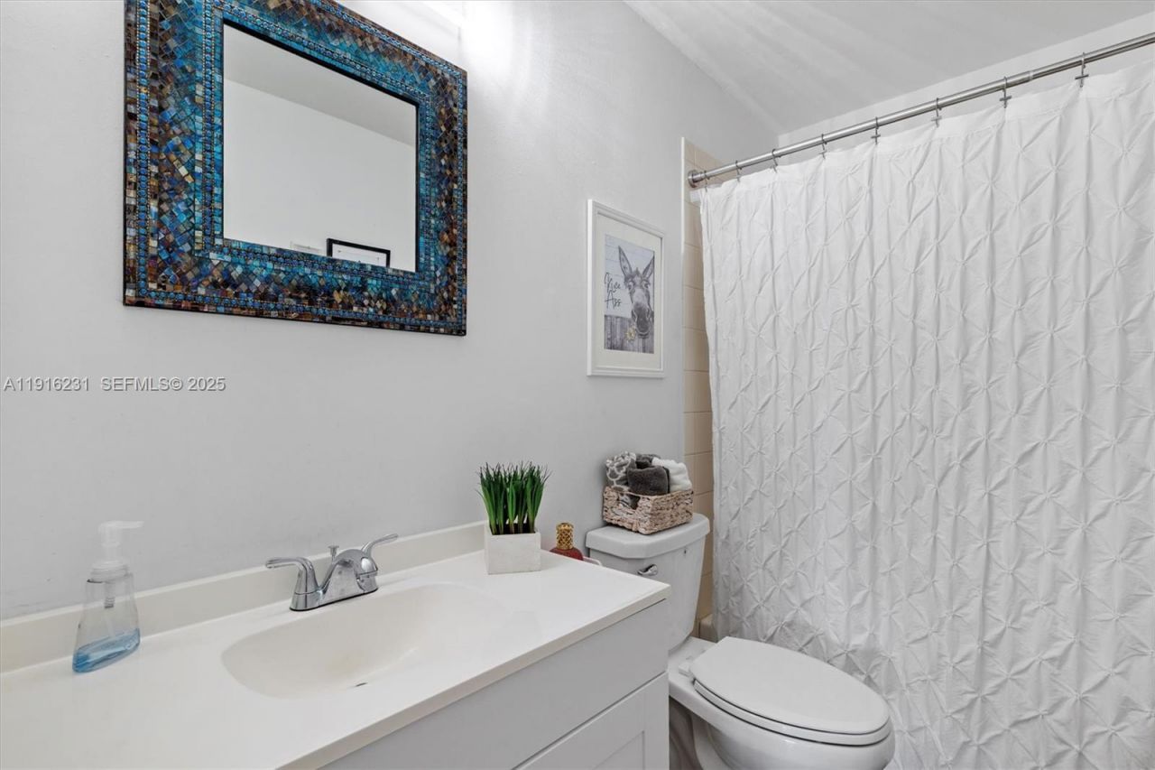 1042 Adams Ave, Unit 1042A, Homestead, FL 33034 Photo