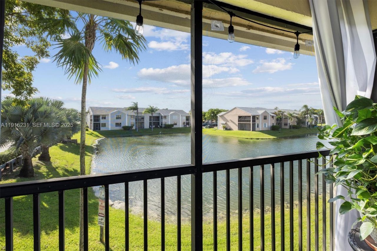 1042 Adams Ave, Unit 1042A, Homestead, FL 33034 Photo