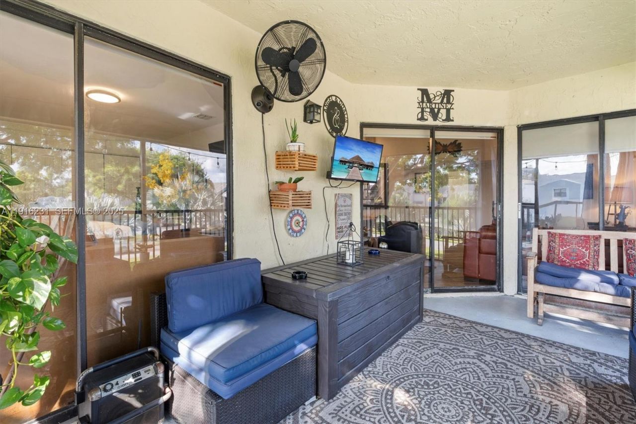 1042 Adams Ave, Unit 1042A, Homestead, FL 33034 Photo