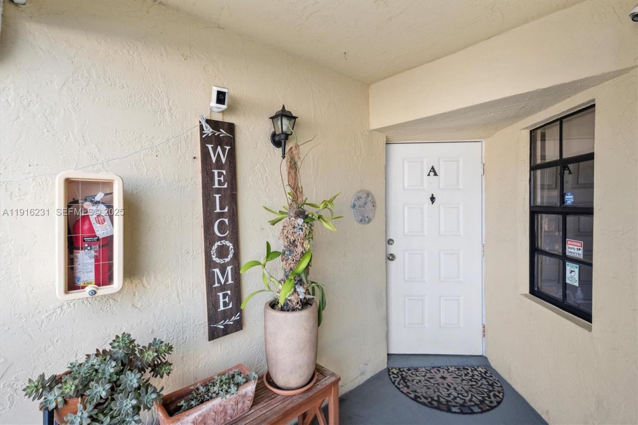 1042 Adams Ave, Unit 1042A, Homestead, FL 33034 Photo