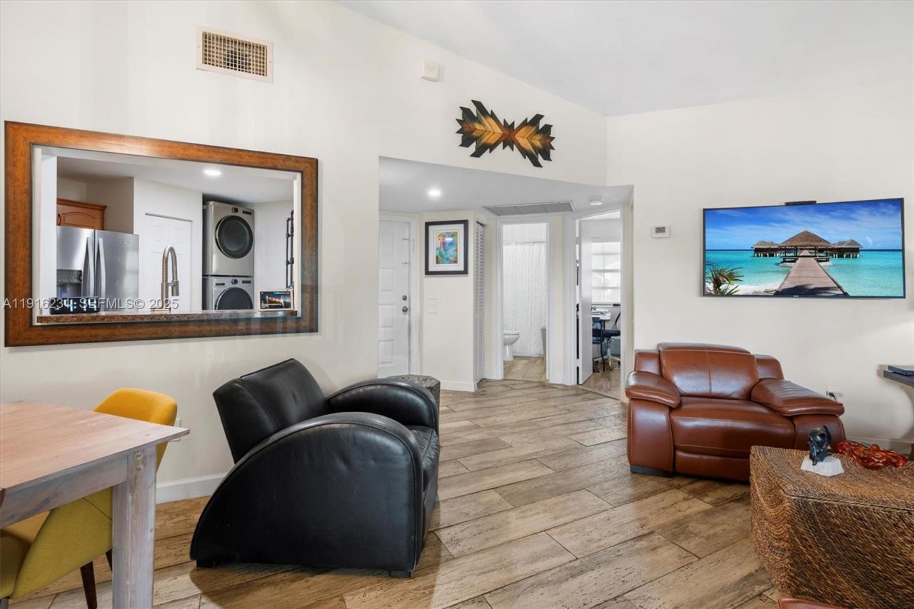 1042 Adams Ave, Unit 1042A, Homestead, FL 33034 Photo