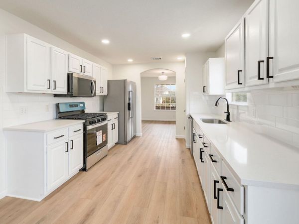 105 Ryan CV, Hutto, TX 78634