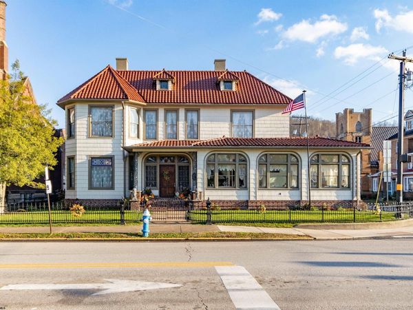 306 Main Avenue, Weston, WV 26452