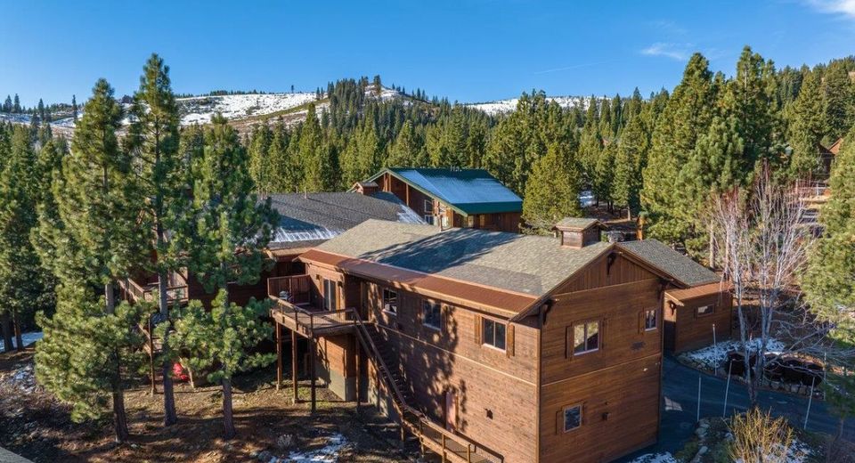 16725 Skislope Way, Truckee, CA 96161 Photo