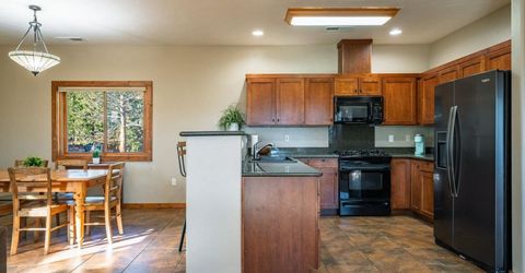 16725 Skislope Way, Truckee, CA 96161 Photo