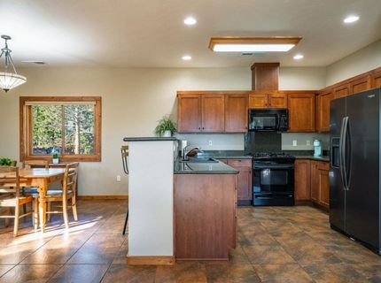 16725 Skislope Way, Truckee, CA 96161 Photo
