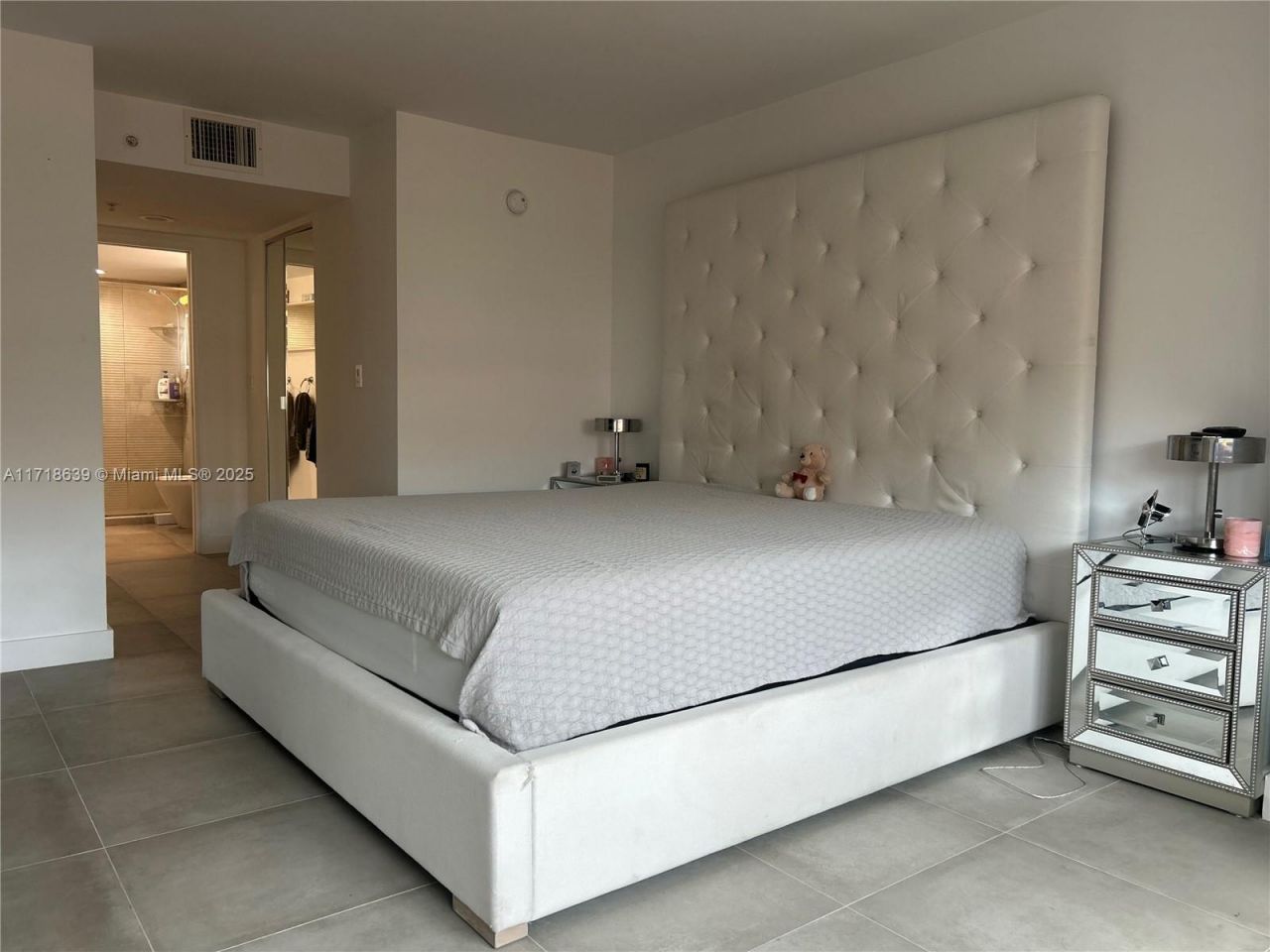90 Alton Rd, Unit 303, Miami Beach, FL 33139 Photo