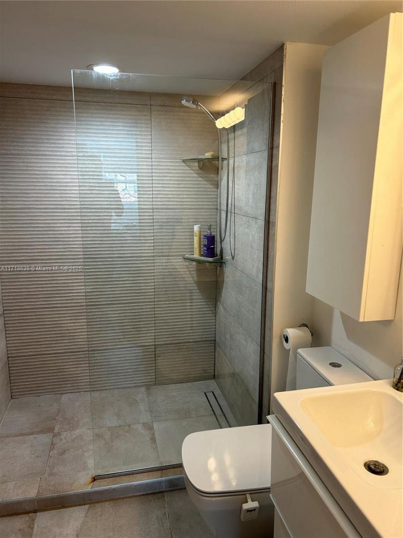 90 Alton Rd, Unit 303, Miami Beach, FL 33139 Photo