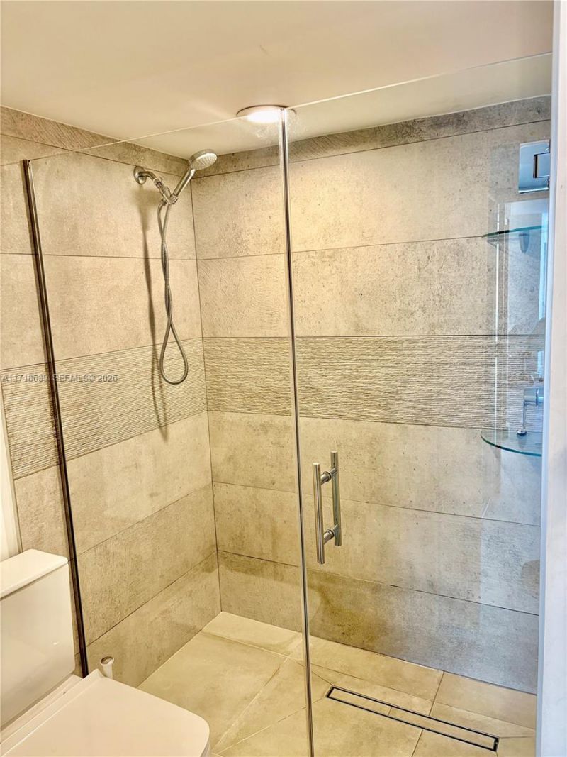 90 Alton Rd, Unit 303, Miami Beach, FL 33139 Photo