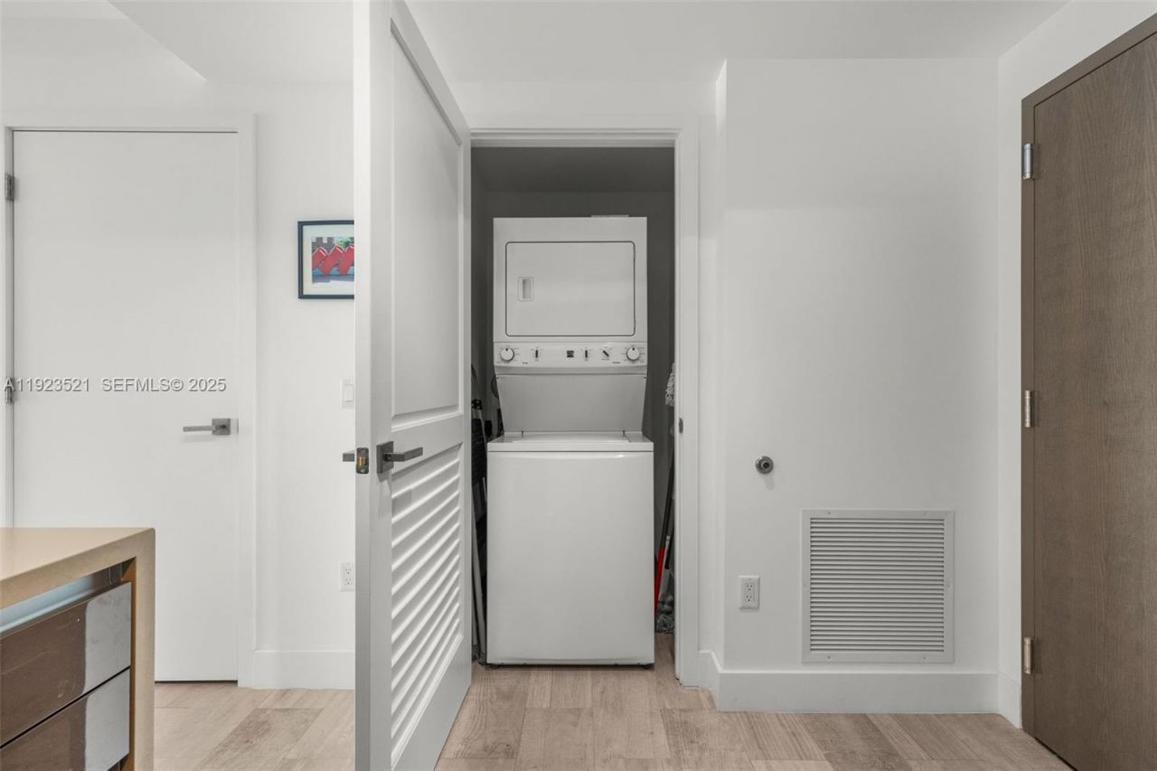 1080 Brickell Ave , Unit 3602, Miami, FL 33131 Photo