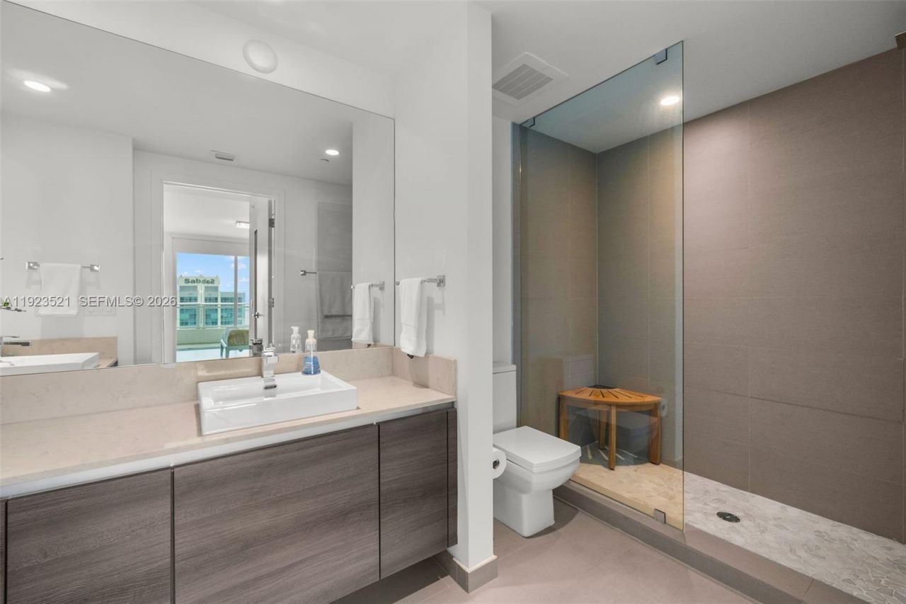 1080 Brickell Ave, Unit 3602, Miami, FL 33131 Photo