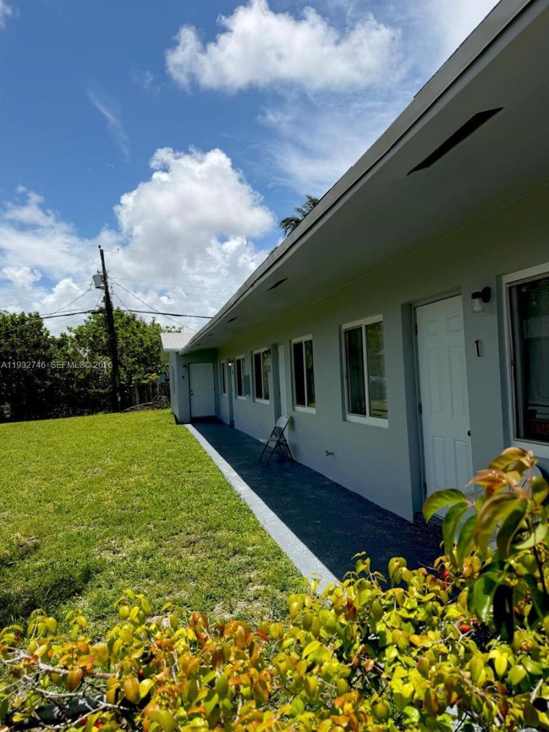 831 NW 1st Ave, Fort Lauderdale, FL 33311 Photo