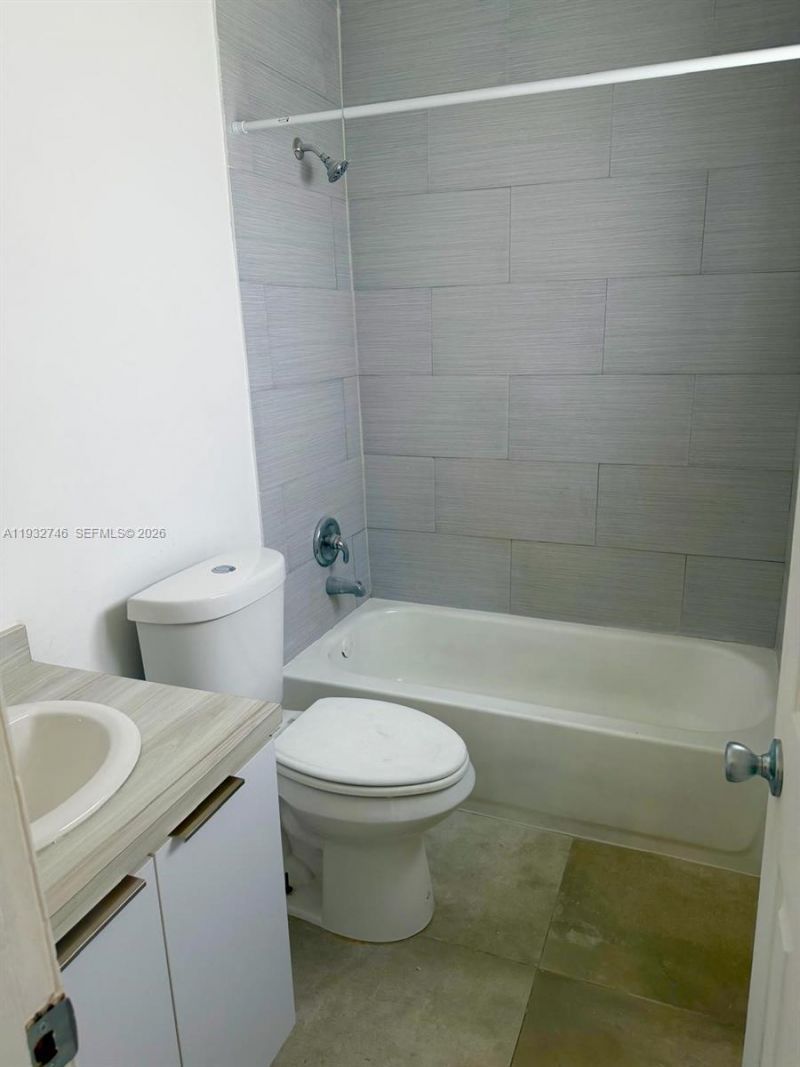 831 NW 1st Ave, Fort Lauderdale, FL 33311 Photo