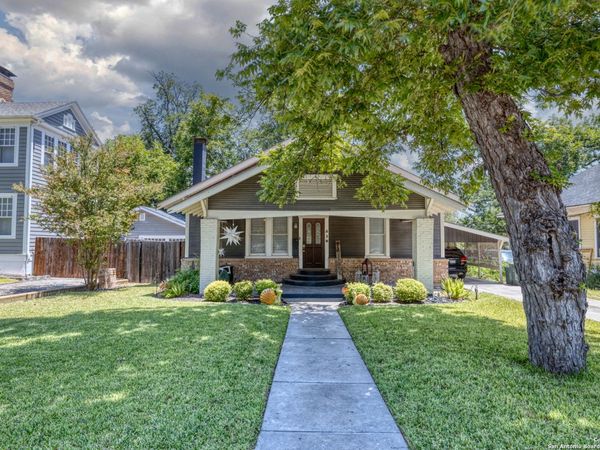 518 N Getty, Uvalde, TX 78801