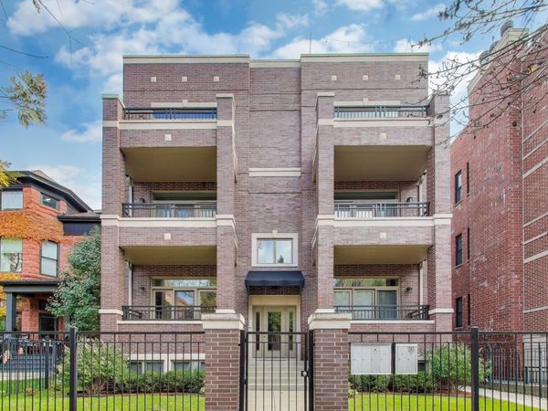 4135 N Kenmore Avenue, Unit 1S, Chicago, IL 60613