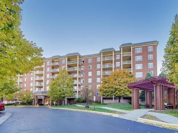 8300 Callie Avenue, Unit 310, Morton Grove, IL 60053