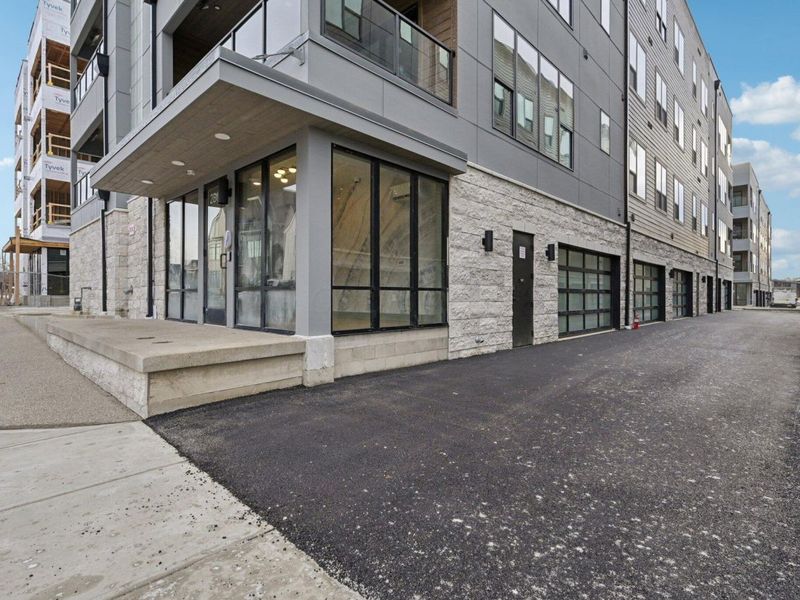 2867 Kobuk Drive, Unit 304, Columbus, OH 43228 Photo 11