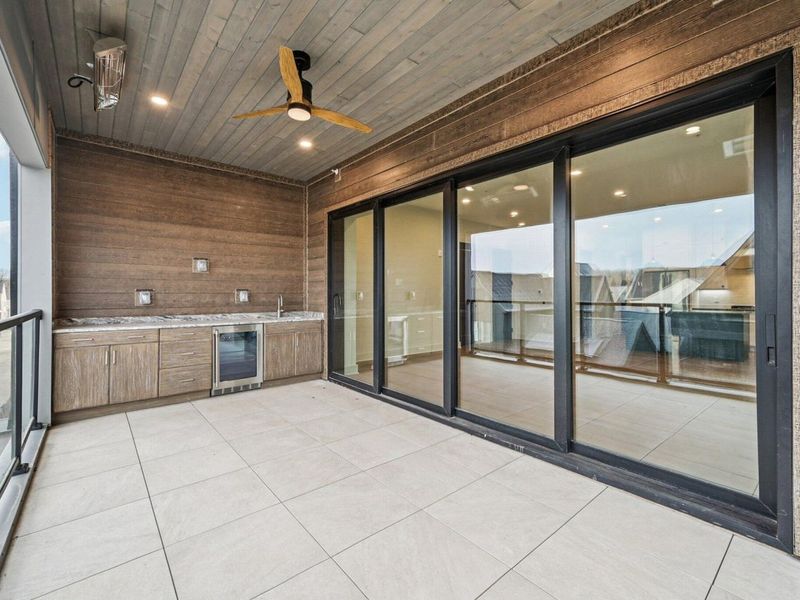 2867 Kobuk Drive, Unit 304, Columbus, OH 43228 Photo 17