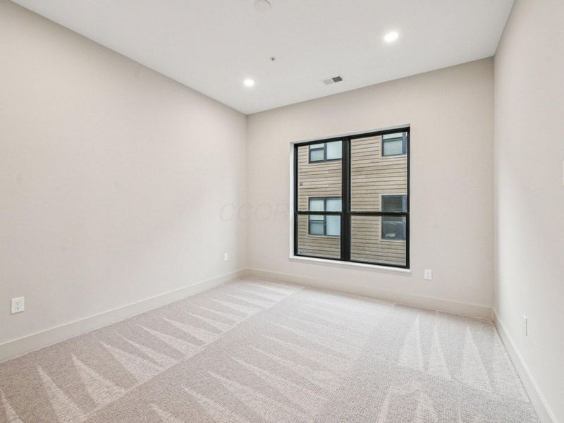 2867 Kobuk Drive, Unit 304, Columbus, OH 43228 Photo 22