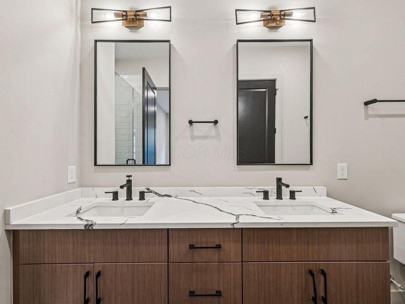 2867 Kobuk Drive, Unit 304, Columbus, OH 43228 Photo 23