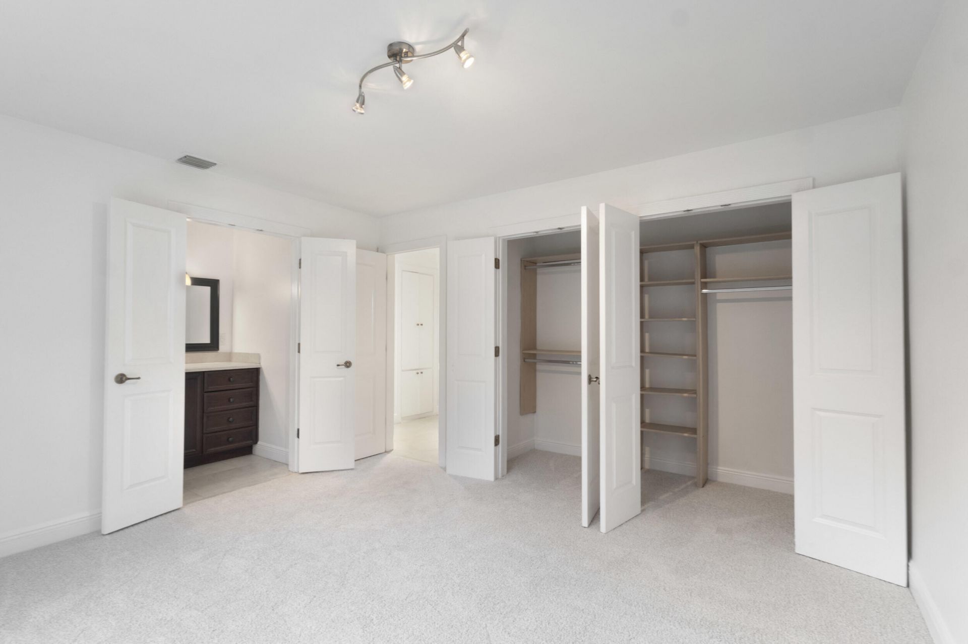 2940 NE 18th Street, Pompano Beach, FL 33062 Photo