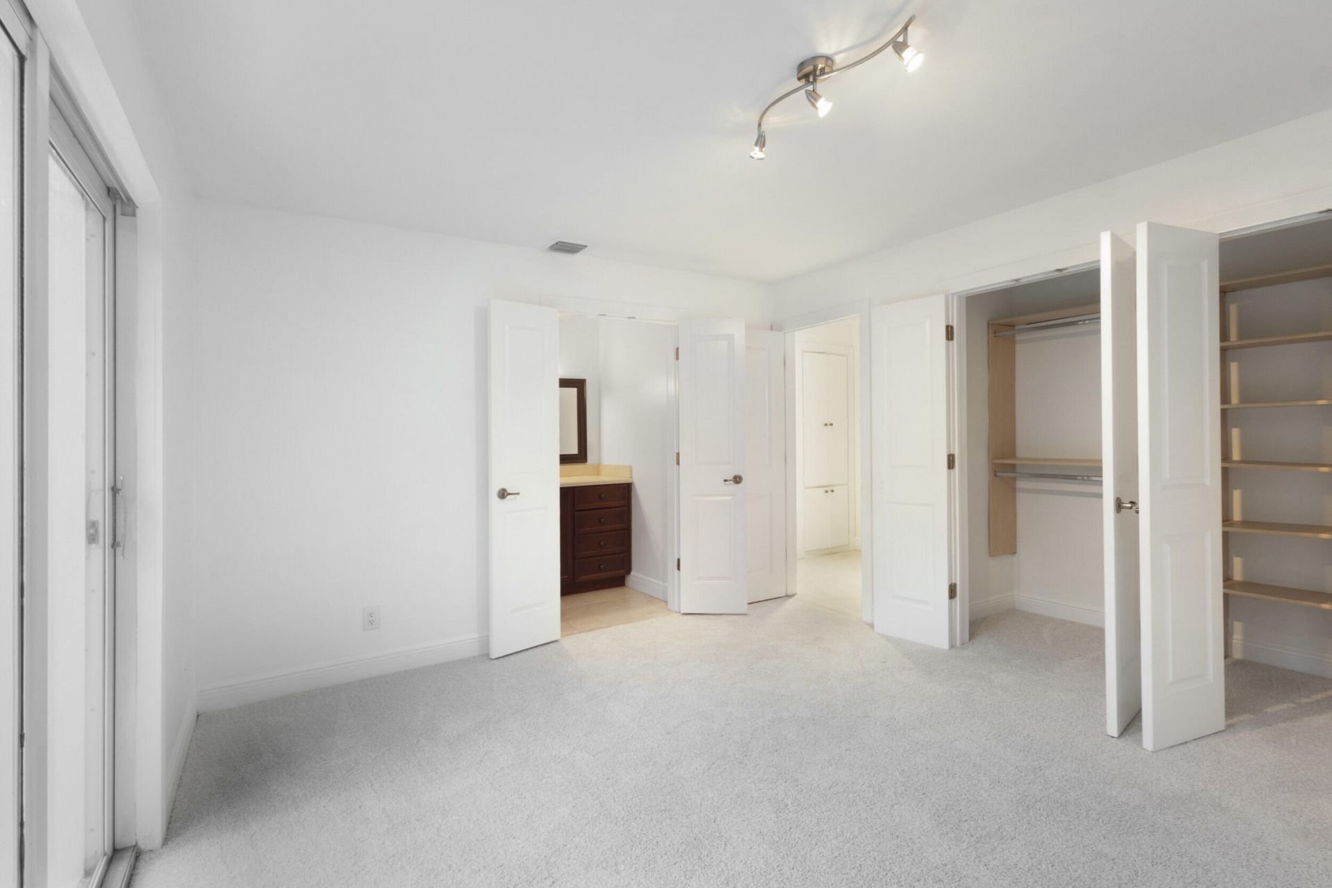 2940 NE 18th Street, Pompano Beach, FL 33062 Photo