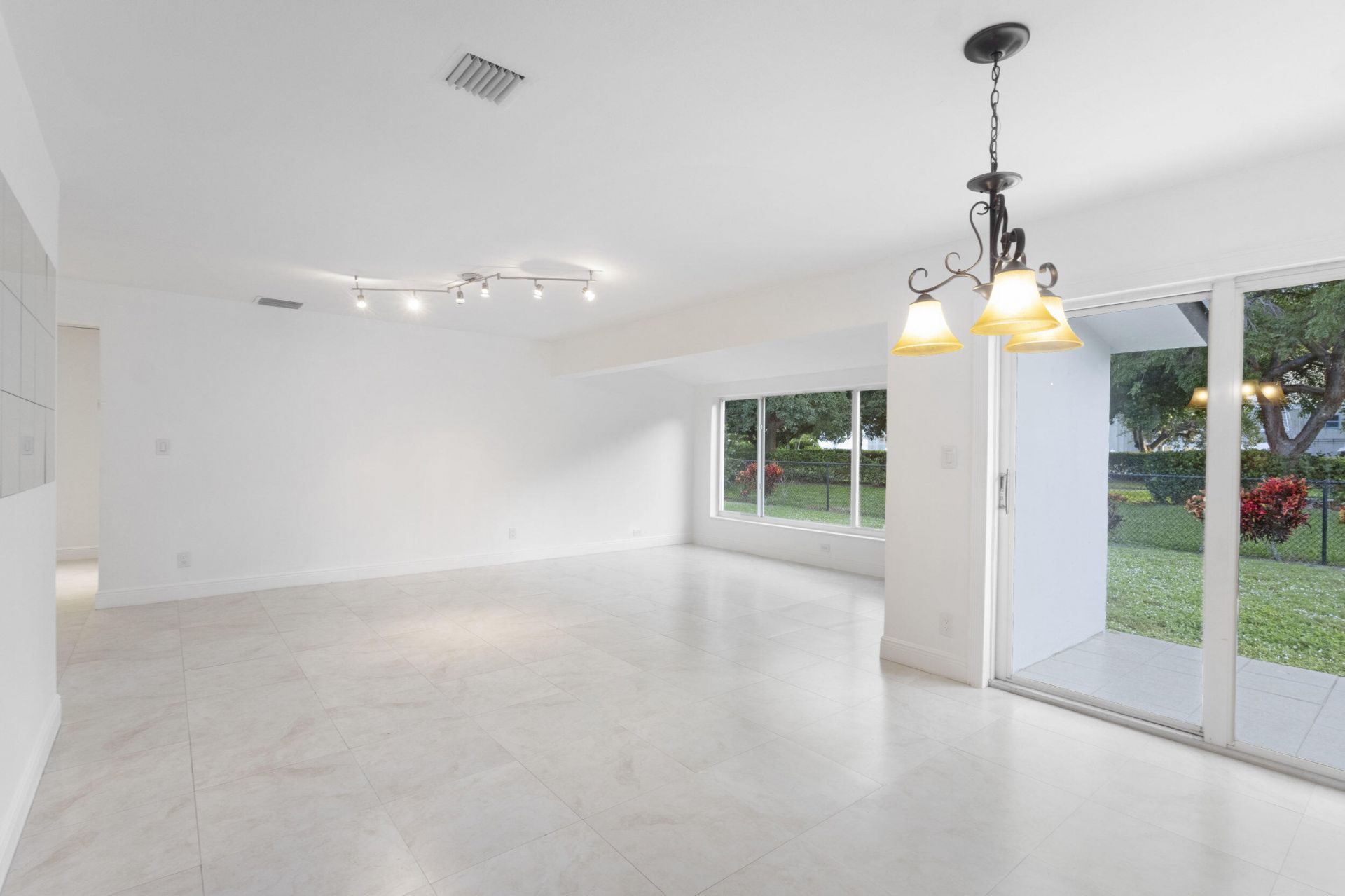 2940 NE 18th Street, Pompano Beach, FL 33062 Photo