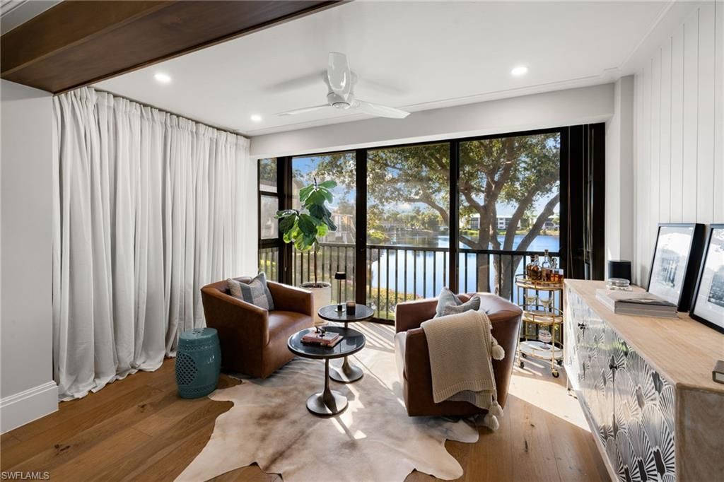 3135 Riviera Dr, Unit B205, Naples, FL 34103 Photo