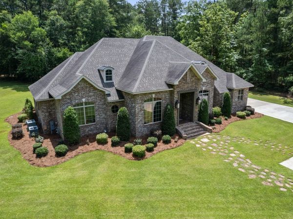 338 Reedy Creek Rd, Laurel, MS 39443
