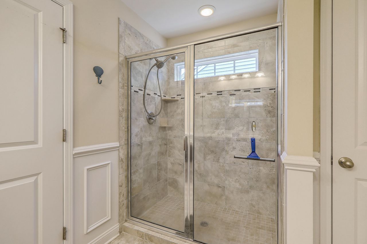 1114 Santa Elena Way Photo 18