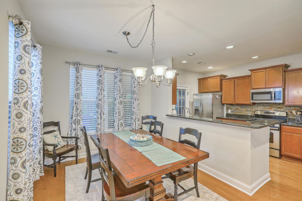 1114 Santa Elena Way Photo 6