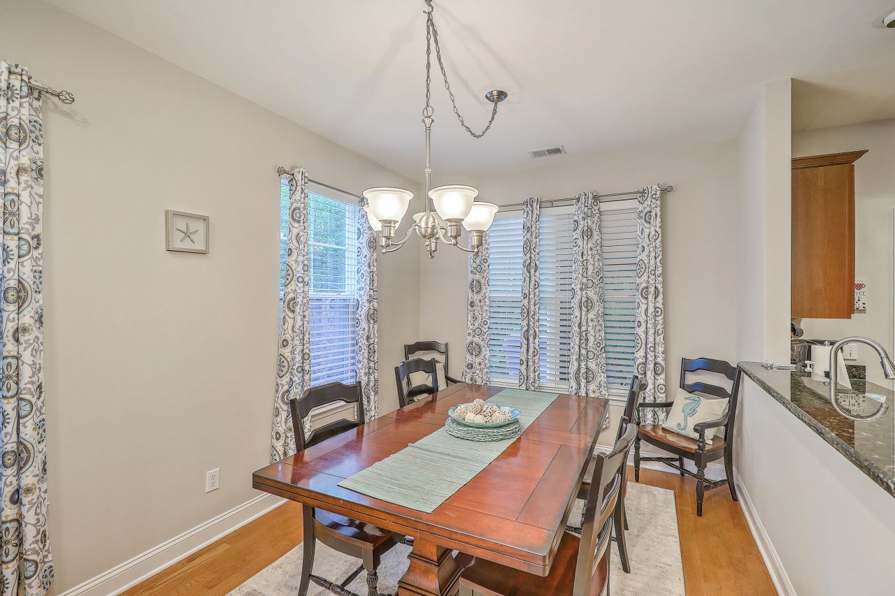 1114 Santa Elena Way Photo 7