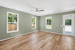 23 Seabrook Center Road photo 4