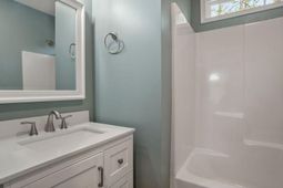 23 Seabrook Center Road photo 4