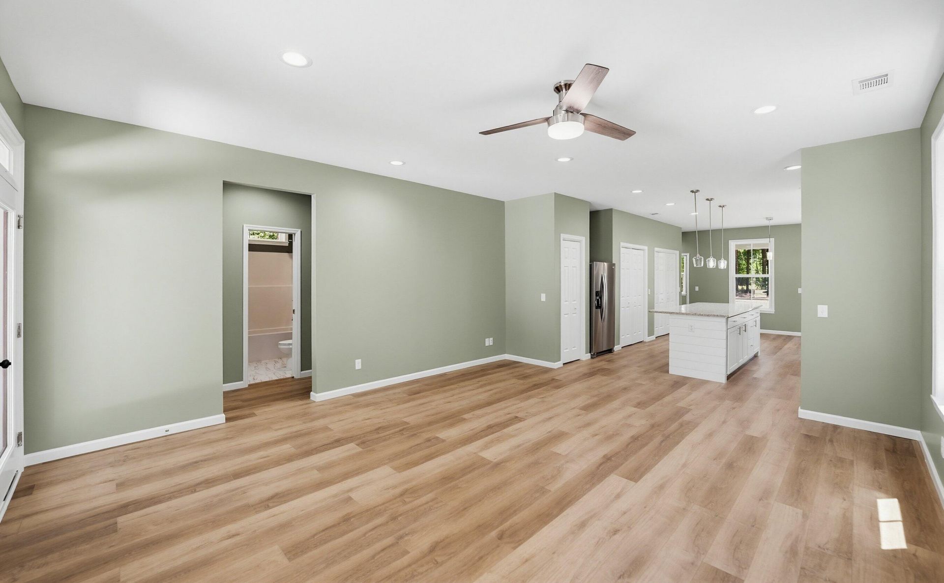 23 Seabrook Center Road Photo 6