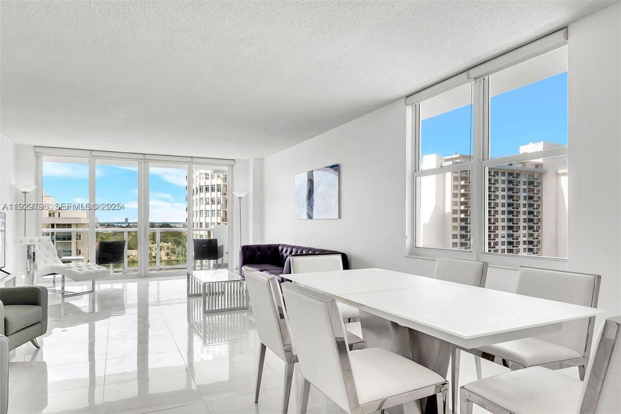 5601 Collins Ave , Unit 925, Miami Beach, FL 33140 Photo
