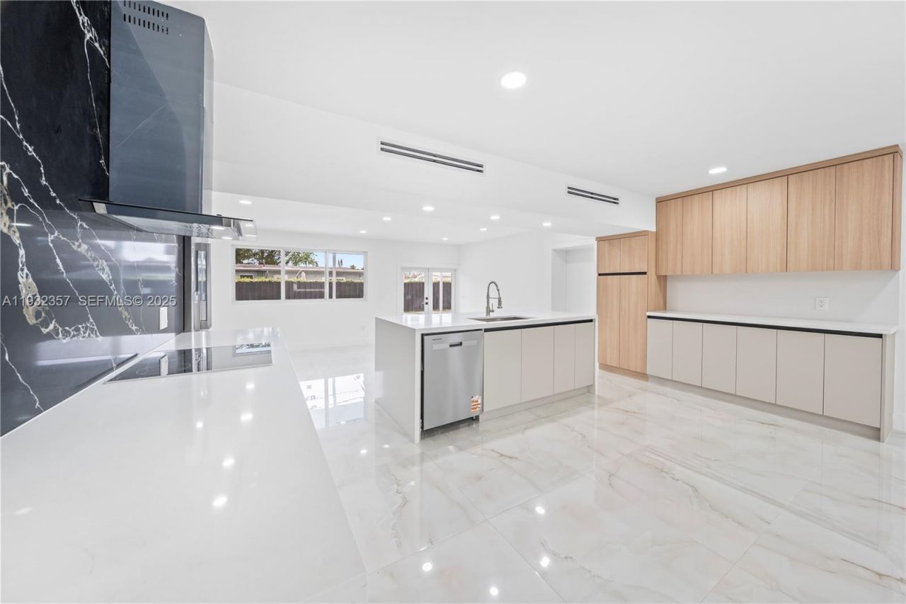 4140 SW 108th Ave , Miami, FL 33165 Photo